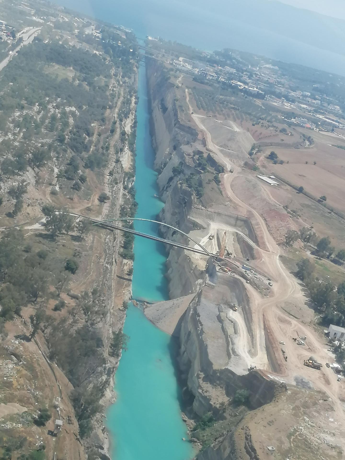 Le canal de Corinthe